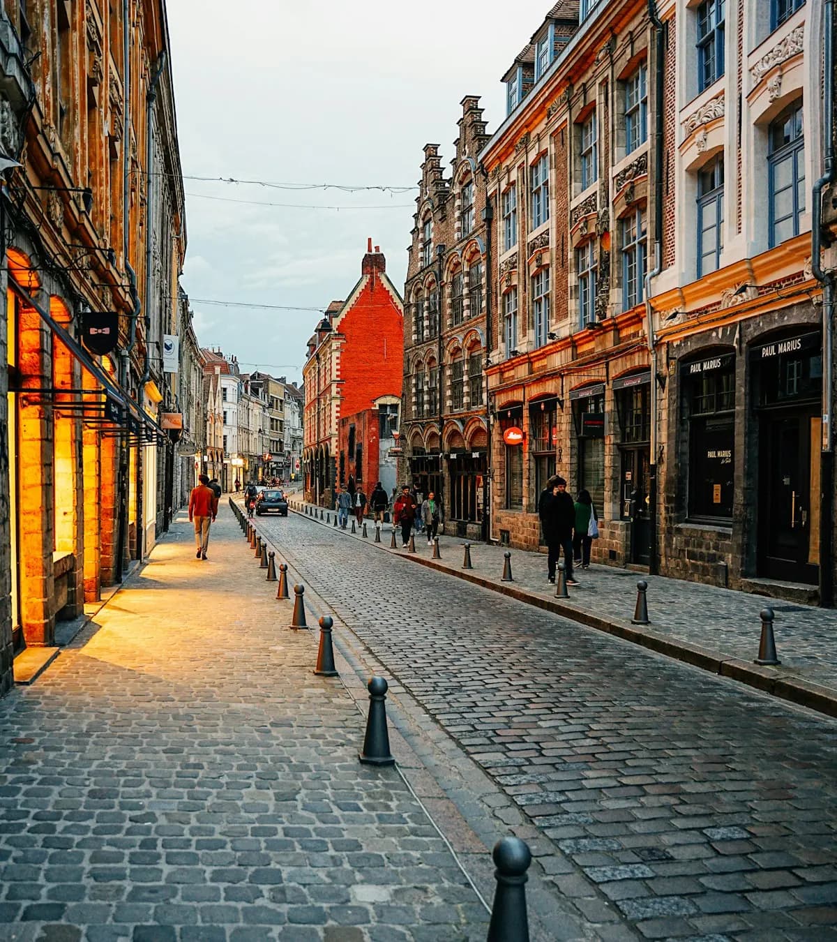 Rue pavée du Vieux-Lille