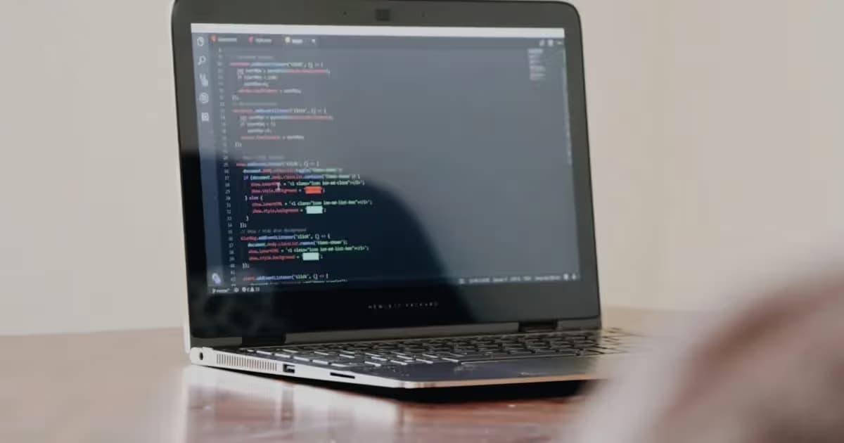 Code affiché sur l'écran d'un ordinateur portable