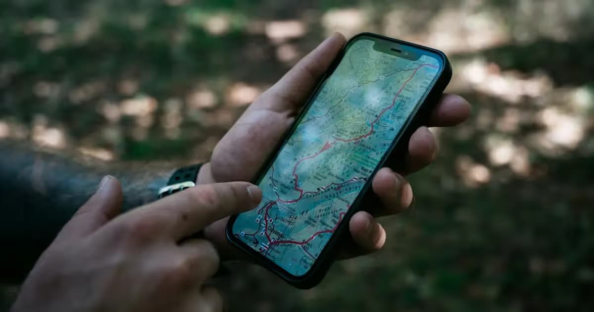 Carte affichée sur l'écran d'un smartphone