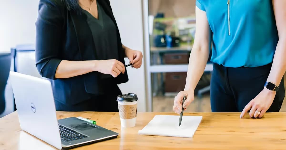 Contrat de maintenance de site web : clauses, prix et pièges