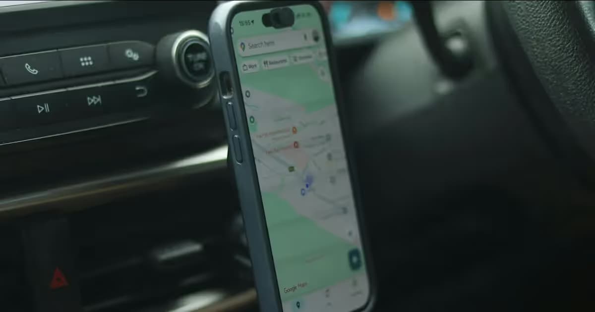 Carte affichée sur l'écran d'un smartphone